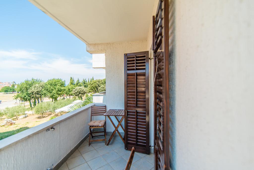 Hotel Villa Vrsar Exterior photo