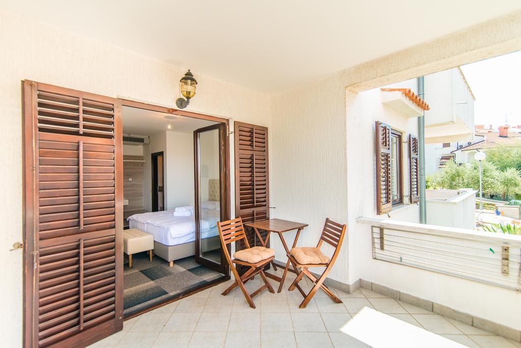 Hotel Villa Vrsar Exterior photo