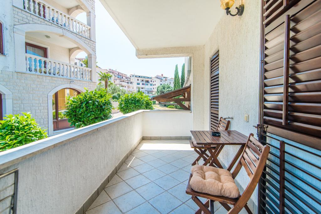 Hotel Villa Vrsar Exterior photo