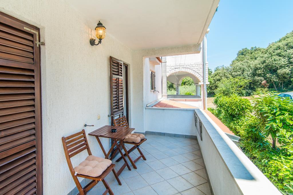 Hotel Villa Vrsar Exterior photo